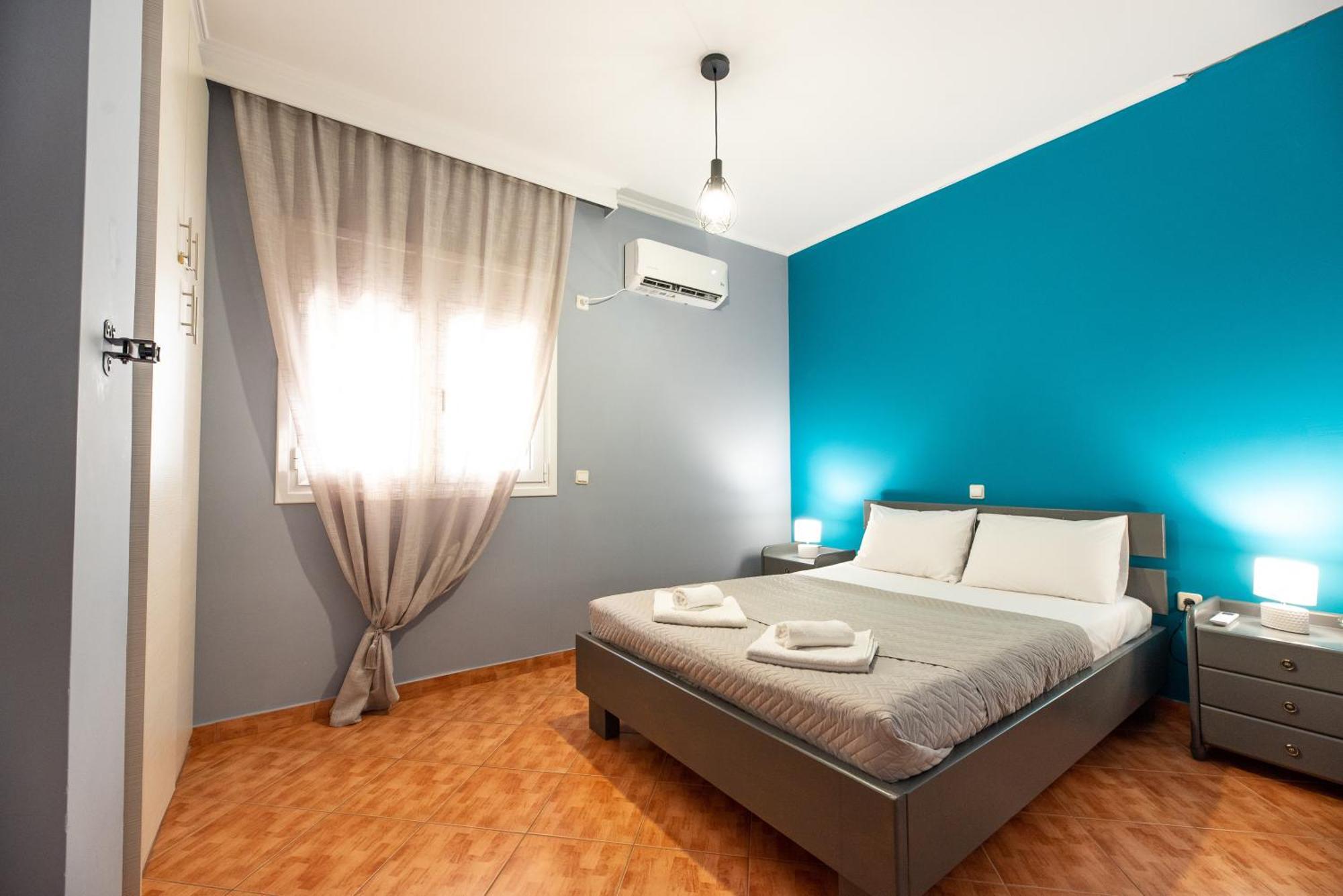 Sea And Airport Apartment Artemida  Exterior foto